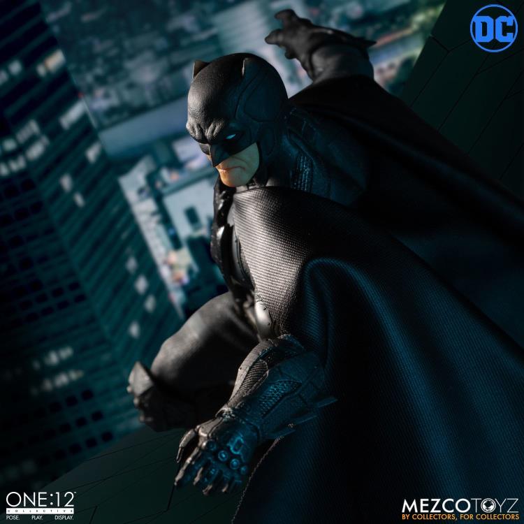 Load image into Gallery viewer, Mezco Toyz - One:12 DC Comics Batman (Supreme Knight)
