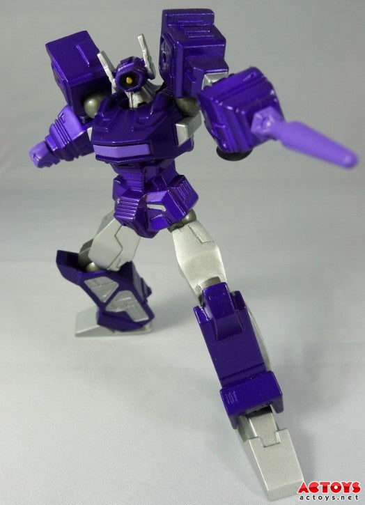 Custom Robots - Revoltech Shockwave