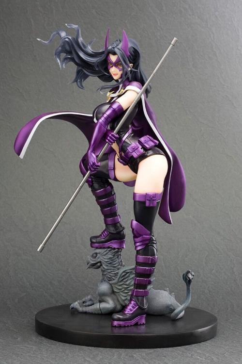 Load image into Gallery viewer, Kotobukiya - DC Comics Bishoujo Statue: Huntress (2nd Edition)
