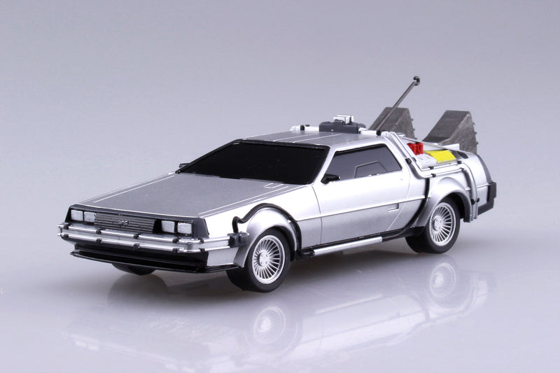 Load image into Gallery viewer, Aoshima - 1/43 Scale Back to the Future Part I: Delorean Pull Back Model Kit
