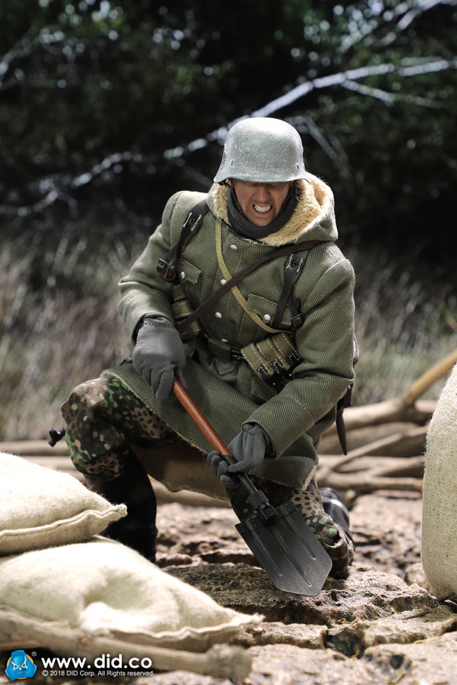 Load image into Gallery viewer, DID -  SS-Panzer-Division Das Reich MG42 Gunner B - Egon
