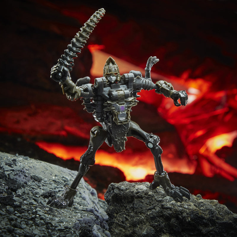 Load image into Gallery viewer, Transformers War for Cybertron: Kingdom - Core Class Vertebreak

