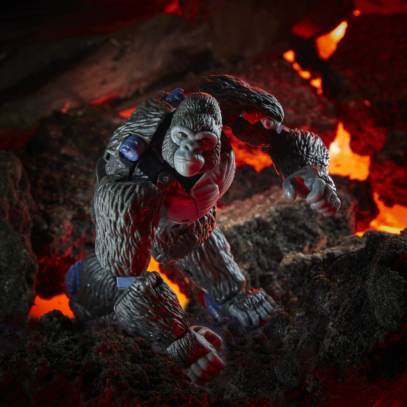 Load image into Gallery viewer, Transformers War for Cybertron: Kingdom - Voyager Class Optimus Primal
