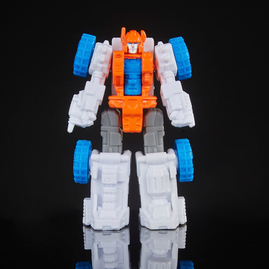 Transformers Generations Selects - Titan Class Guardian Robot & Lunar-Tread