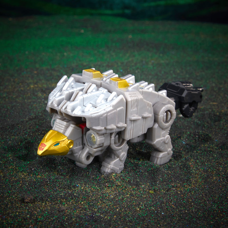 Load image into Gallery viewer, Transformers Generations - Legacy Evolution - Core Class Skarr
