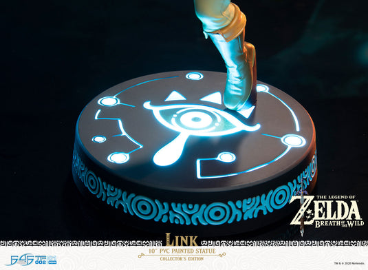 First 4 Figures - Legend of Zelda: Breath of the Wild - Collectors Edition Link Statue