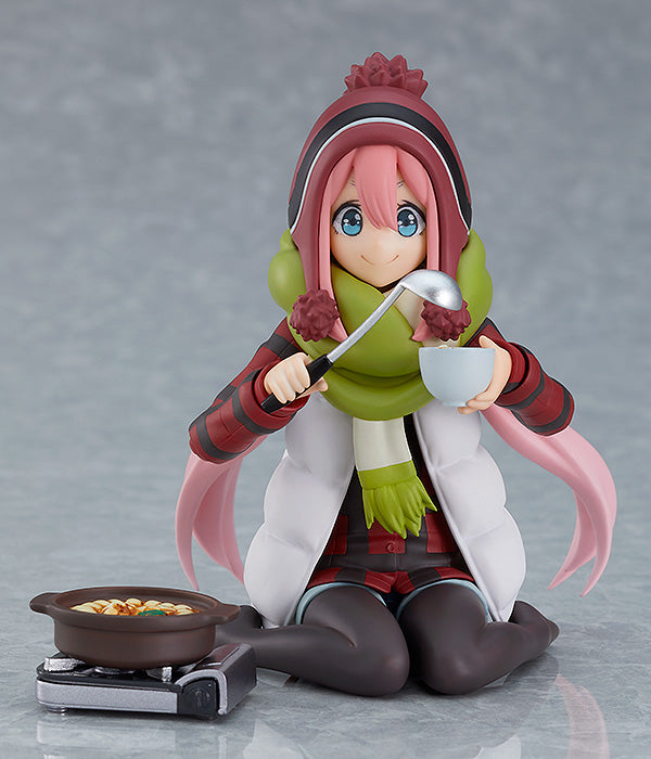 Load image into Gallery viewer, Max Factory - Laid-Back Camp Figma: No. 519 DX Nadeshiko Kagamihara [Deluxe]
