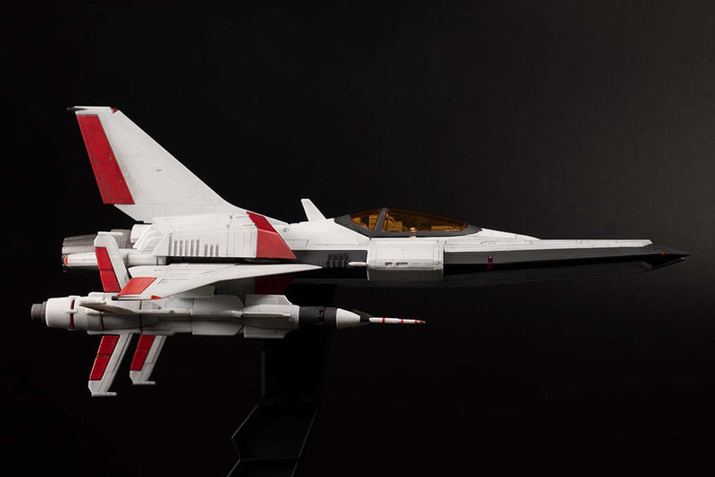 Load image into Gallery viewer, Plum - Gradius V: Vic Viper (Player 2 Colour Version) 1/144 Scale Model Kit
