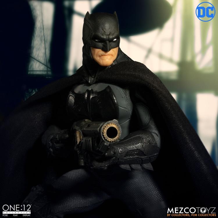 Load image into Gallery viewer, Mezco Toyz - One:12 DC Comics Batman (Supreme Knight)
