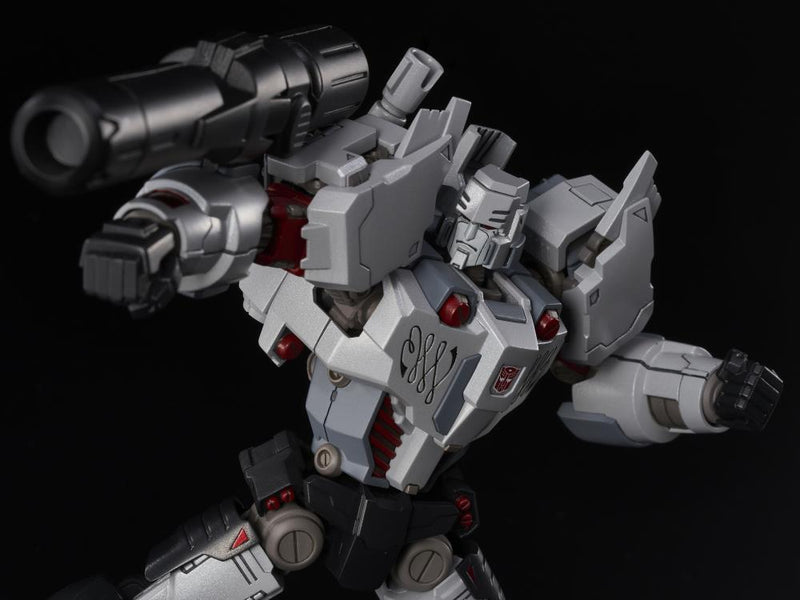 Load image into Gallery viewer, Flame Toys - Furai Model 06: Megatron IDW Autobot Version Model Kit
