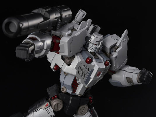 Flame Toys - Furai Model 06: Megatron IDW Autobot Version Model Kit