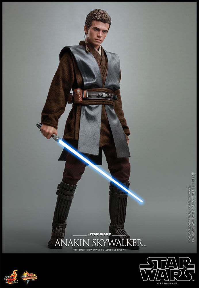 Load image into Gallery viewer, Hot Toys - Star Wars: Attack of the Clones - Anakin Skywalker
