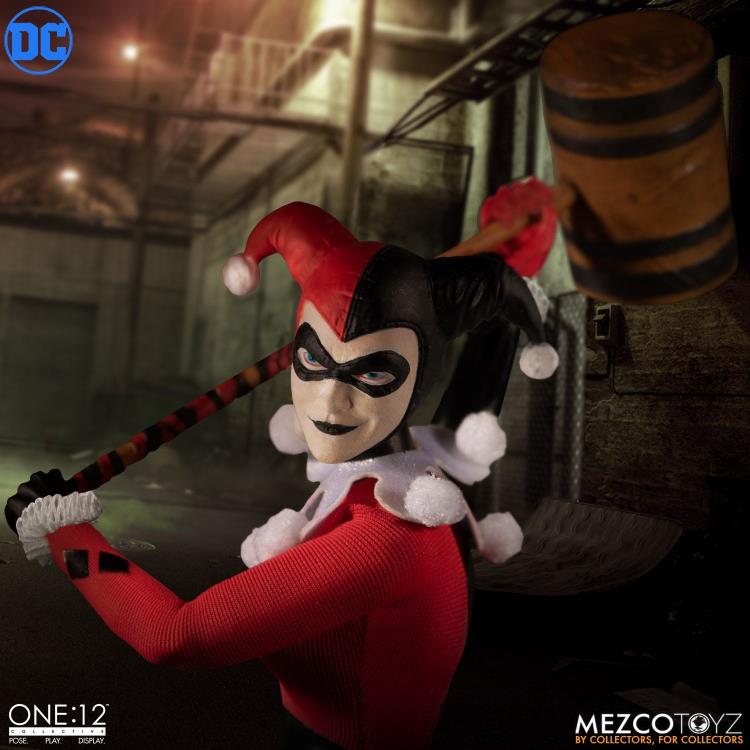 Load image into Gallery viewer, Mezco Toyz - One:12 DC Comics Harley Quinn
