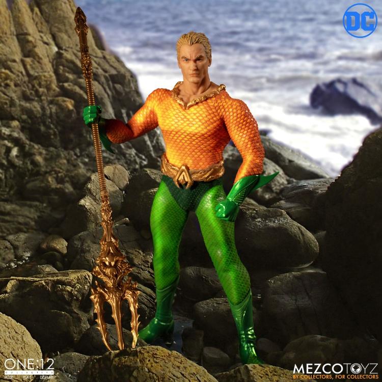 Load image into Gallery viewer, Mezco Toyz - One:12 DC Comics Aquaman Action Figure
