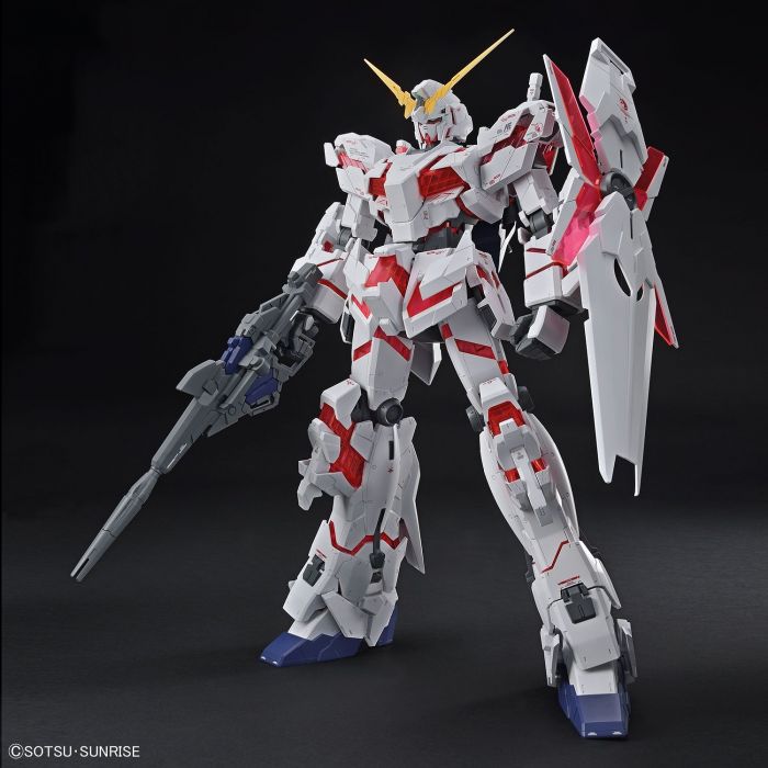 Load image into Gallery viewer, Mega Size 1/48 - Unicorn Gundam (Destroy Mode)
