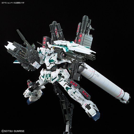 Load image into Gallery viewer, Real Grade 1/144 - RG-30 Full Armor Unicorn Gundam
