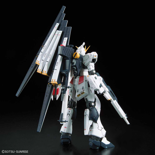 Real Grade 1/144 - RG-32 RX-93 Nu Gundam