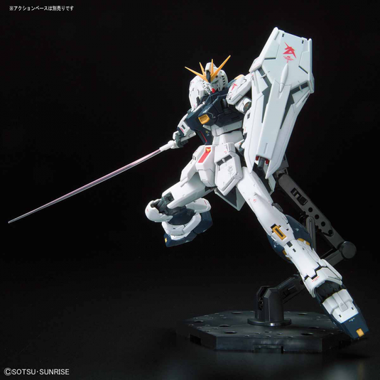 Real Grade 1/144 - RG-32 RX-93 Nu Gundam