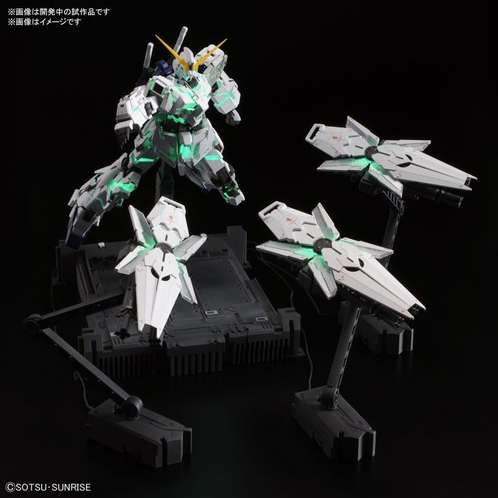 Load image into Gallery viewer, Master Grade Extreme 1/100 - Unicorn Gundam Ver. Ka.
