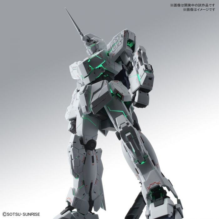 Load image into Gallery viewer, Master Grade Extreme 1/100 - Unicorn Gundam Ver. Ka.
