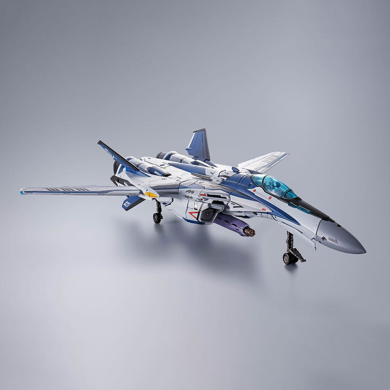 Load image into Gallery viewer, Bandai - Macross Frontier DX Chogokin: VF-25 Messiah Valkyrie (Worldwide Anniversary Version)
