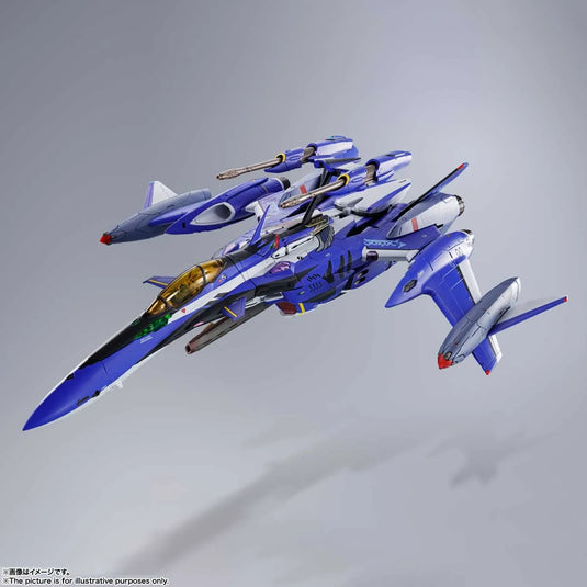 Bandai - Macross Delta Movie: Absolute Live!!!!!! DX Chogokin: YF-29 Durandal Valkirie (Maximilian Jenius Use)