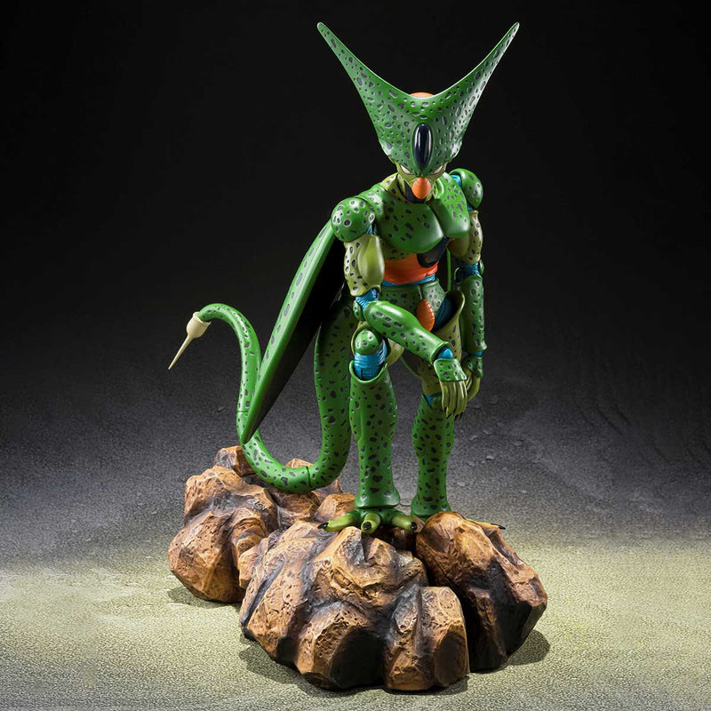 Load image into Gallery viewer, Bandai - S.H.Figuarts - Dragon Ball Z - Cell (First Form)
