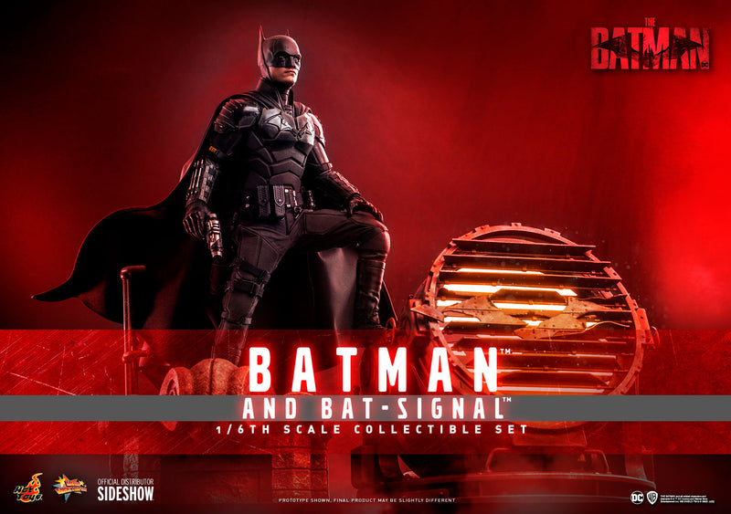 Load image into Gallery viewer, Hot Toys - The Batman: Batman and Bat-Signal Set
