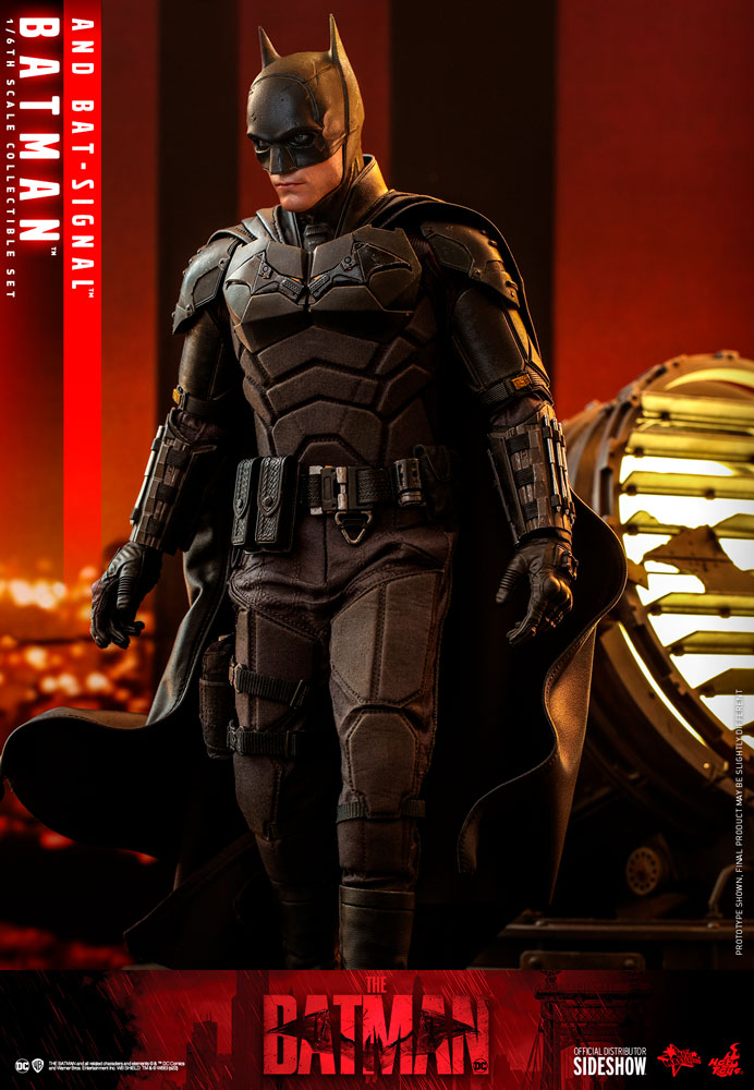 Load image into Gallery viewer, Hot Toys - The Batman: Batman and Bat-Signal Set
