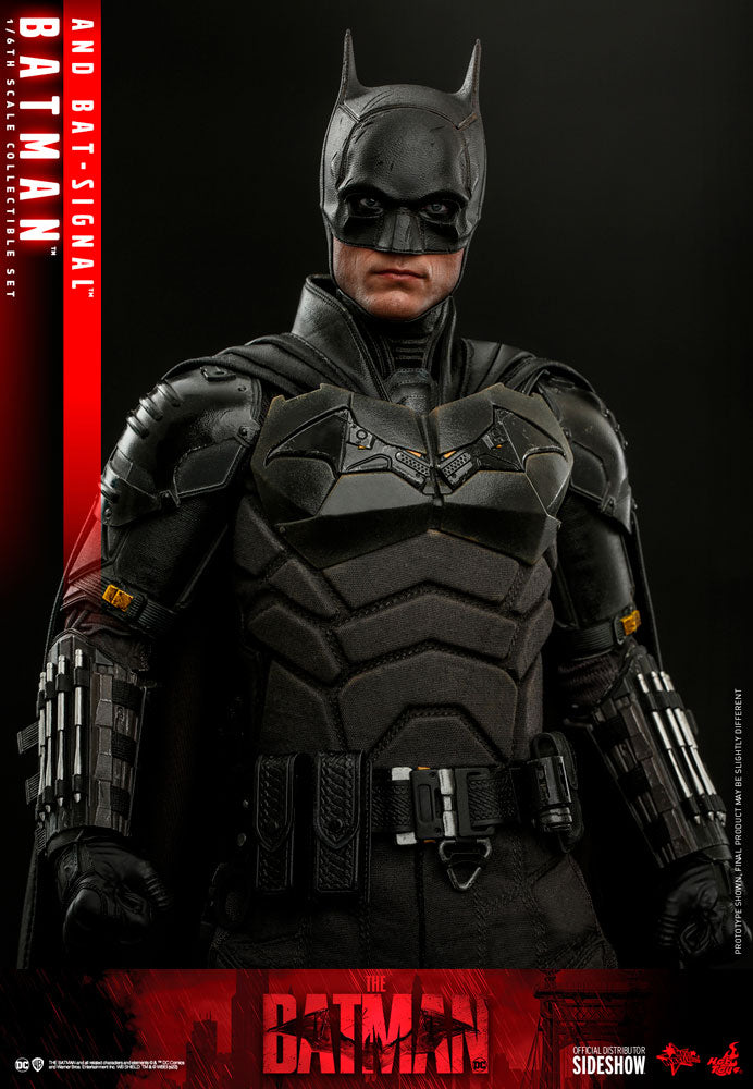 Load image into Gallery viewer, Hot Toys - The Batman: Batman and Bat-Signal Set
