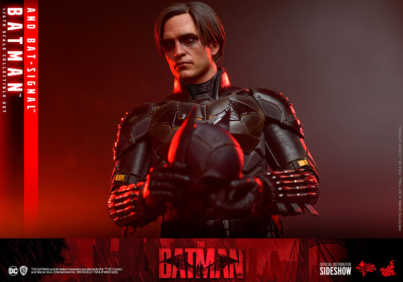 Load image into Gallery viewer, Hot Toys - The Batman: Batman and Bat-Signal Set
