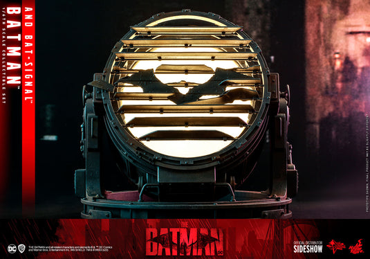 Hot Toys - The Batman: Batman and Bat-Signal Set