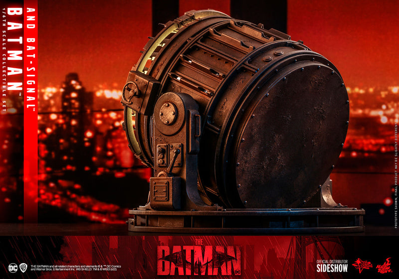 Load image into Gallery viewer, Hot Toys - The Batman: Batman and Bat-Signal Set
