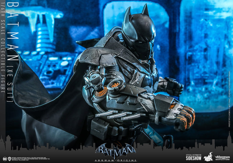 Load image into Gallery viewer, Hot Toys - Batman Arkham Origins: Cold, Cold Heart - Batman [XE Suit]

