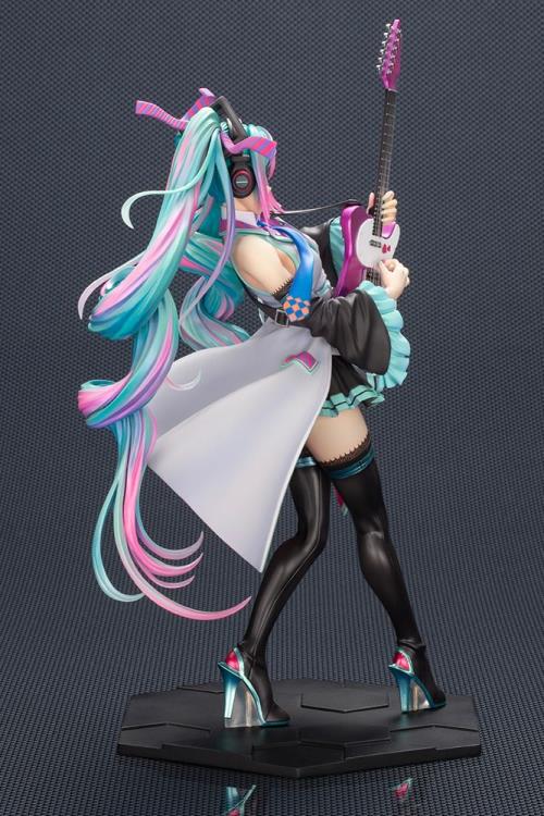 Load image into Gallery viewer, Kotobukiya - Vocaloid Bishoujo Statue: Remix Hatsune Miku
