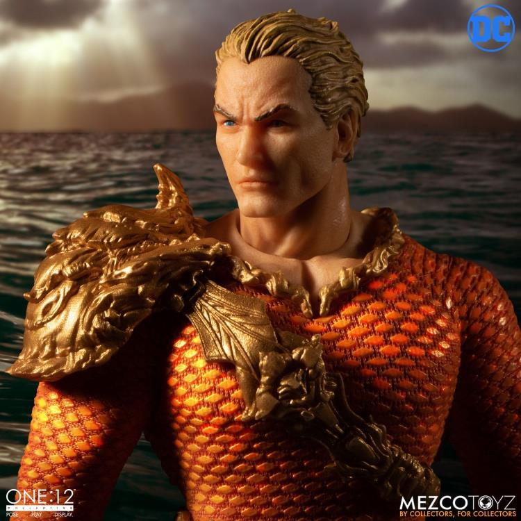 Load image into Gallery viewer, Mezco Toyz - One:12 DC Comics Aquaman Action Figure
