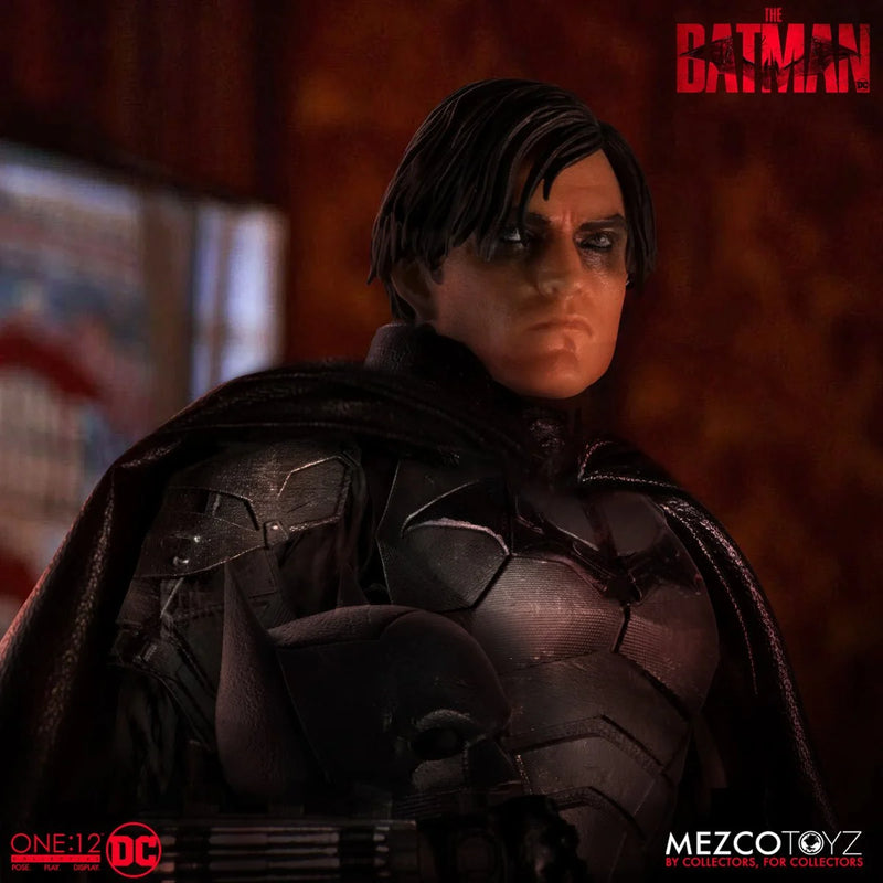 Load image into Gallery viewer, Mezco Toyz - One:12 The Batman
