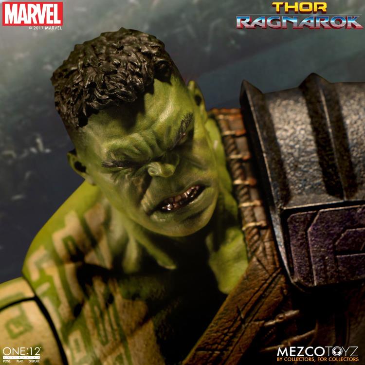 Load image into Gallery viewer, Mezco Toyz - One:12 Thor Ragnarok Gladiator Hulk Action Figure
