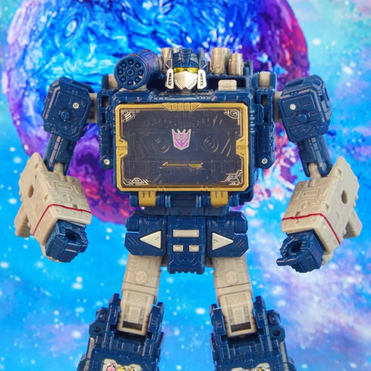 Transformers Generations - Legacy Series: Voyager Soundwave