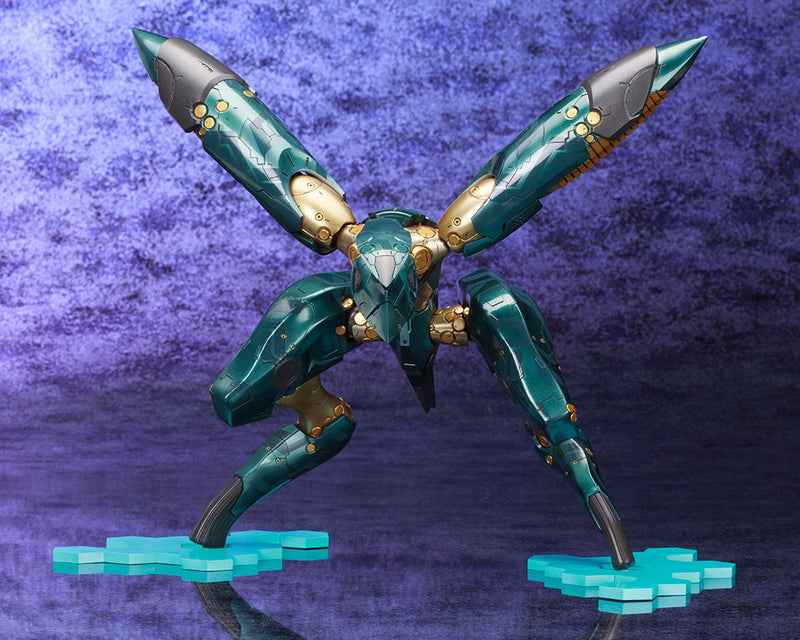 Load image into Gallery viewer, Kotobukiya - Metal Gear Solid 4: Guns of the Patriot - Metal Gear Ray Model Kit 1/100
