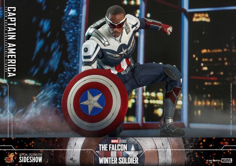 Load image into Gallery viewer, Hot Toys - The Falcon and The Winter Soldier: Captain America
