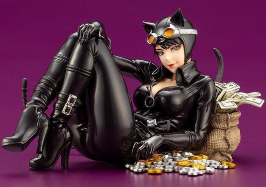 Kotobukiya - DC Comics Bishoujo Statue: Catwoman Returns
