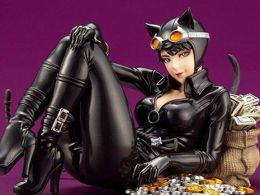Kotobukiya - DC Comics Bishoujo Statue: Catwoman Returns