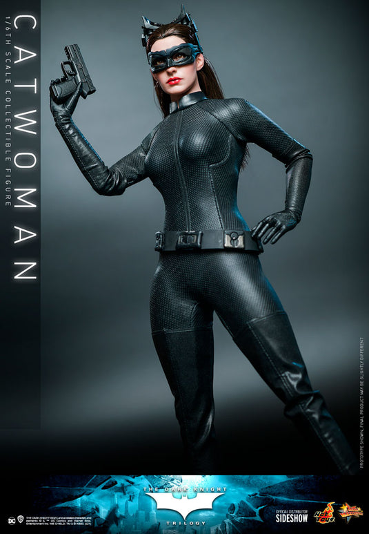 Hot Toys - The Dark Knight - Catwoman