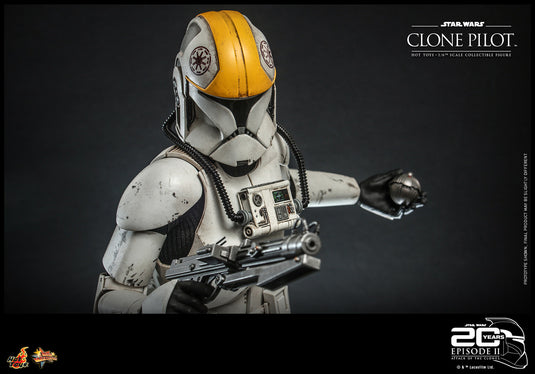 Hot Toys -  Star Wars: Attack of the Clones - Clone Pilot