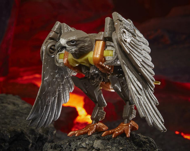 Load image into Gallery viewer, Transformers War for Cybertron: Kingdom - Deluxe Class Air Razor
