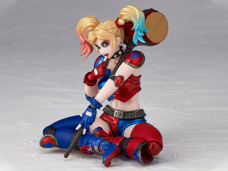 Load image into Gallery viewer, Kaiyodo - Amazing Yamaguchi - Revoltech015EX: Harley Quinn (New Colour Version)
