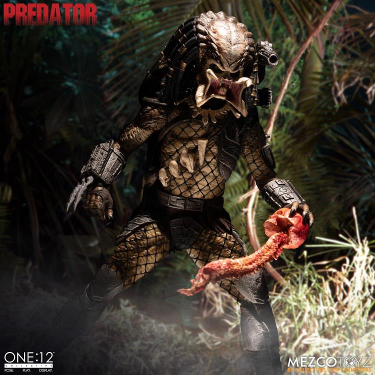 Load image into Gallery viewer, Mezco Toyz - One:12 Predator Deluxe Edition
