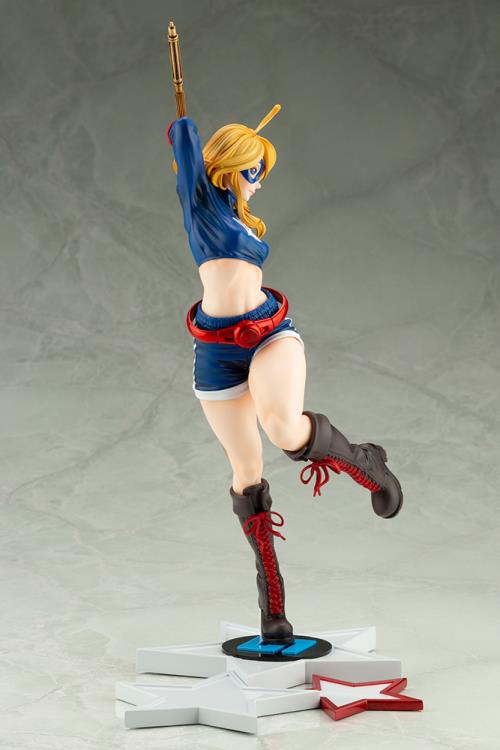 Load image into Gallery viewer, Kotobukiya - DC Comics Bishoujo Statue: Stargirl
