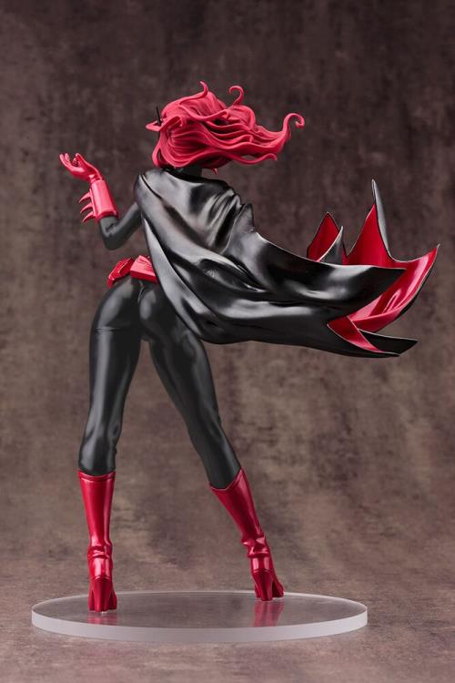 Load image into Gallery viewer, Kotobukiya - DC Comics Bishoujo Statue: Batwoman (2nd Edition)
